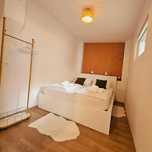 ljubljana-center-budget-apartment.hotels-in-ljubljana.com/
